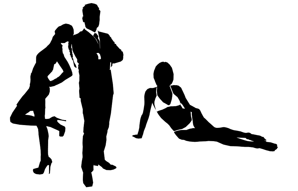 Womanizer - James Bond